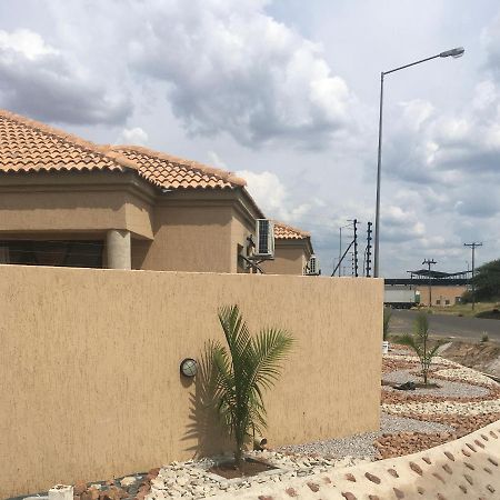Infinity Bnb Gaborone Eksteriør billede
